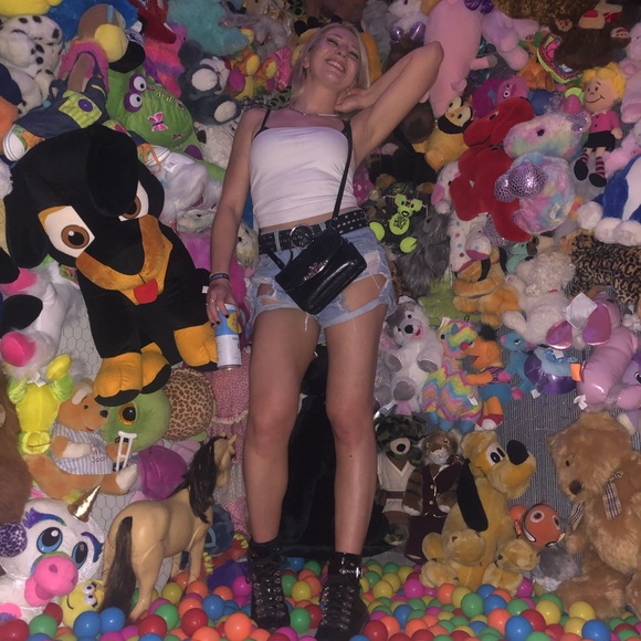 hi, I’m claire, welcome to my shop! 🪩 - Picture 2 of 5